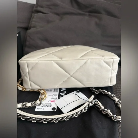 Chanel 19 Beige Bag NWT - Picture 7 of 14